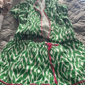Green & White Printed Short Pajama Set with Pink Trim